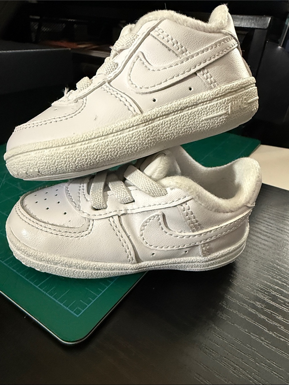 Nike White Kids Low-Top Sneakers